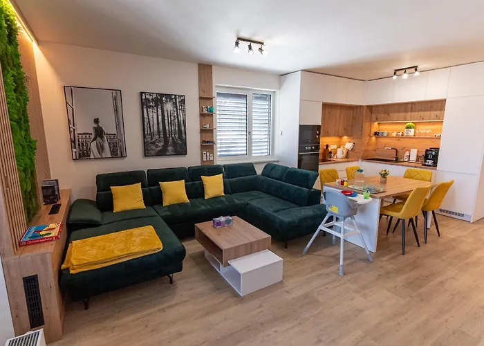 Family Space With Free Parking & Air Condition *